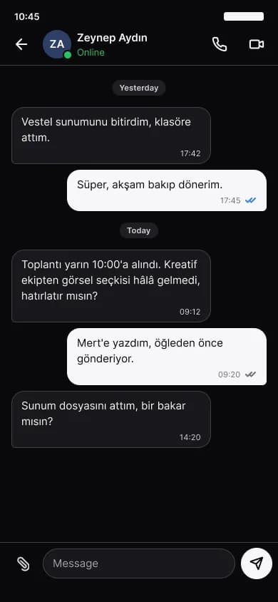 Mobil uygulamada birebir sohbet ekranı, mesaj balonları ve okundu işaretleri